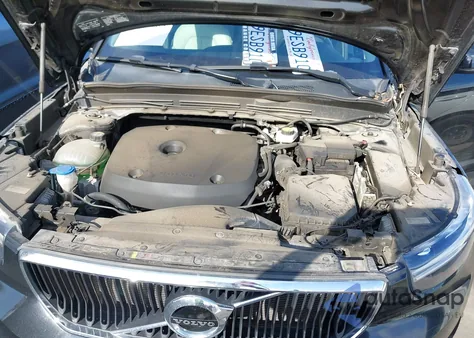 2019 Volvo Xc40 T5 Momentum from USA, damaged, VIN YV4162UK4K2148599